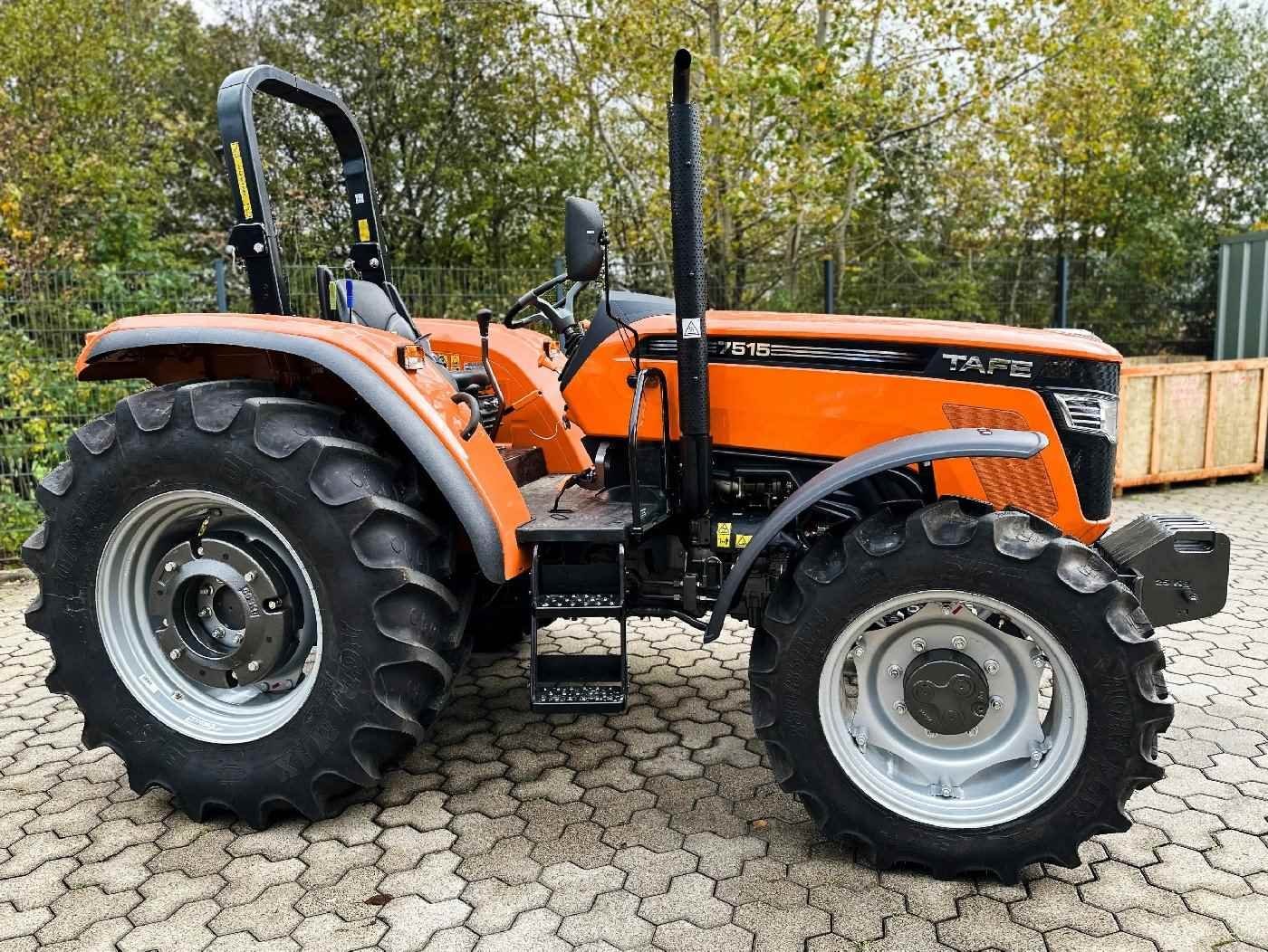 TAFE 7515 GE Traktor 74 PS Diesel – Allrad Kompakttraktor mit 12/12 Wendegetriebe