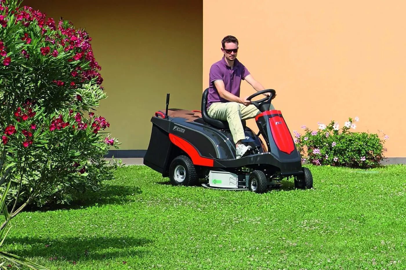 Efco Aufsitzmäher Rider Zephyr 72/13 H 4in1, 72 cm Schnittbreite, Hydrostat, inkl. Mulchkit, Seitenauswurf & Anhängerkupplung