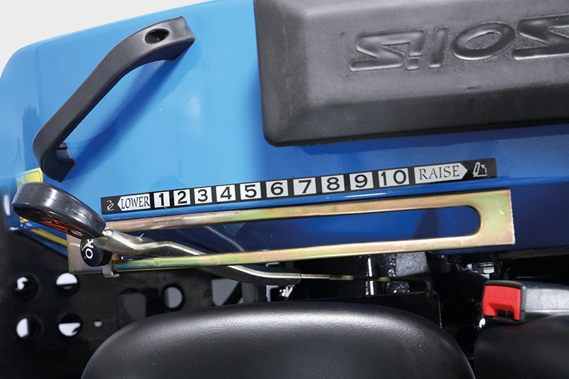 Solis 16 Kleintraktor 16 PS Diesel mit Allrad – Kompakttraktor mit 3-Zylinder Motor & Zapfwelle