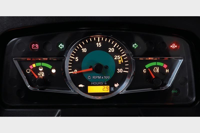 Solis 26 HST Limited Edition Schwarz 26 PS Diesel mit Allrad – Hydrostat Kleintraktor mit Mitsubishi Motor